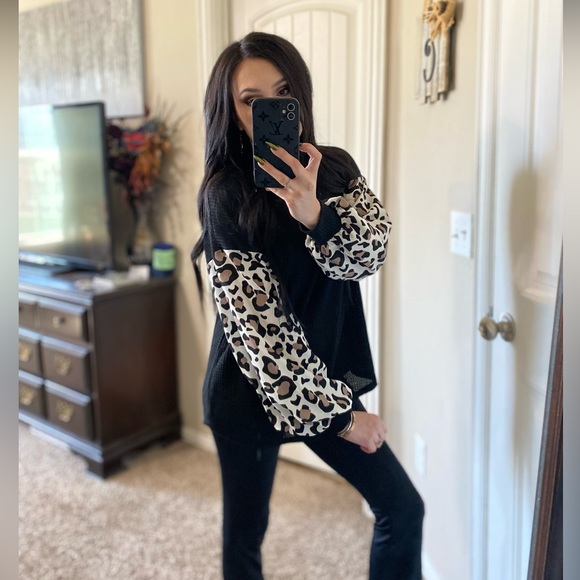 BiBi black leopard sleeve loose fit top S - Picture 5 of 10